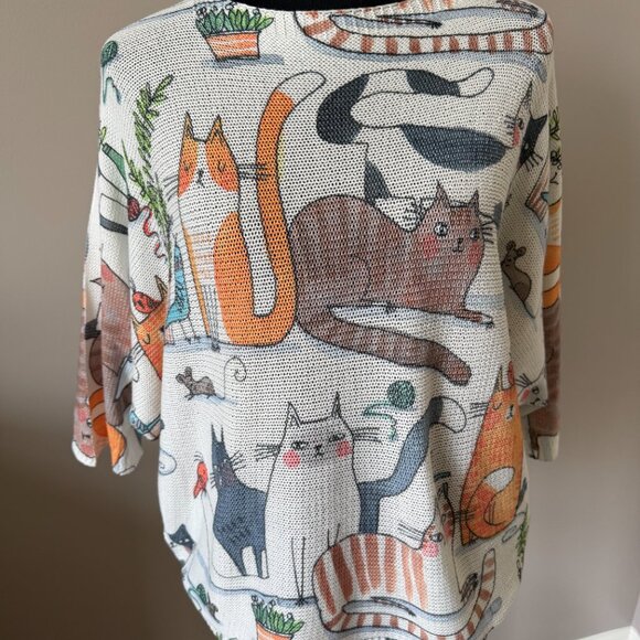 Made in Italy One-Size Cat Lovers Lightweight Dolman Sleeve Sweater - Picture 2 of 6